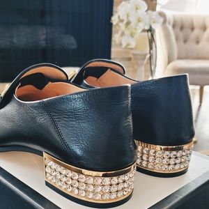 BRAND NEW NWT Gucci loafers with crystals.